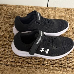 Under Armour Kids Black and White Sneakers